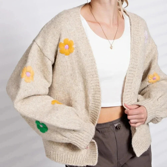 New! Easel Flower Floral Embroidered Knitted Khaki Cardigan - Picture 7 of 8